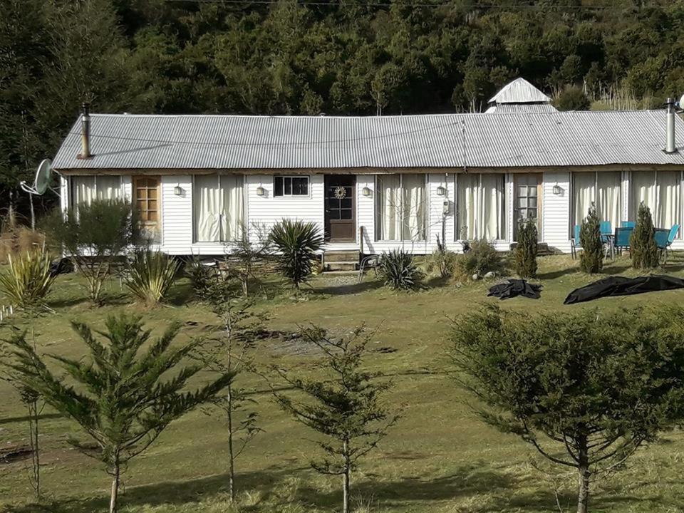Lodge Guarida Del Trauco Puqueldon Exterior foto